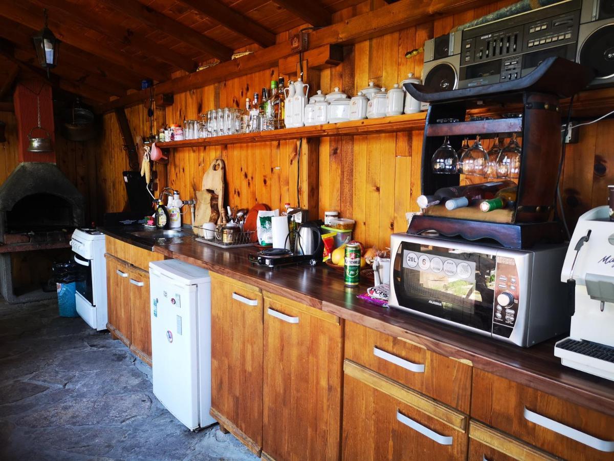 Respekt Guest House Slăntjev Brjag Exteriör bild
